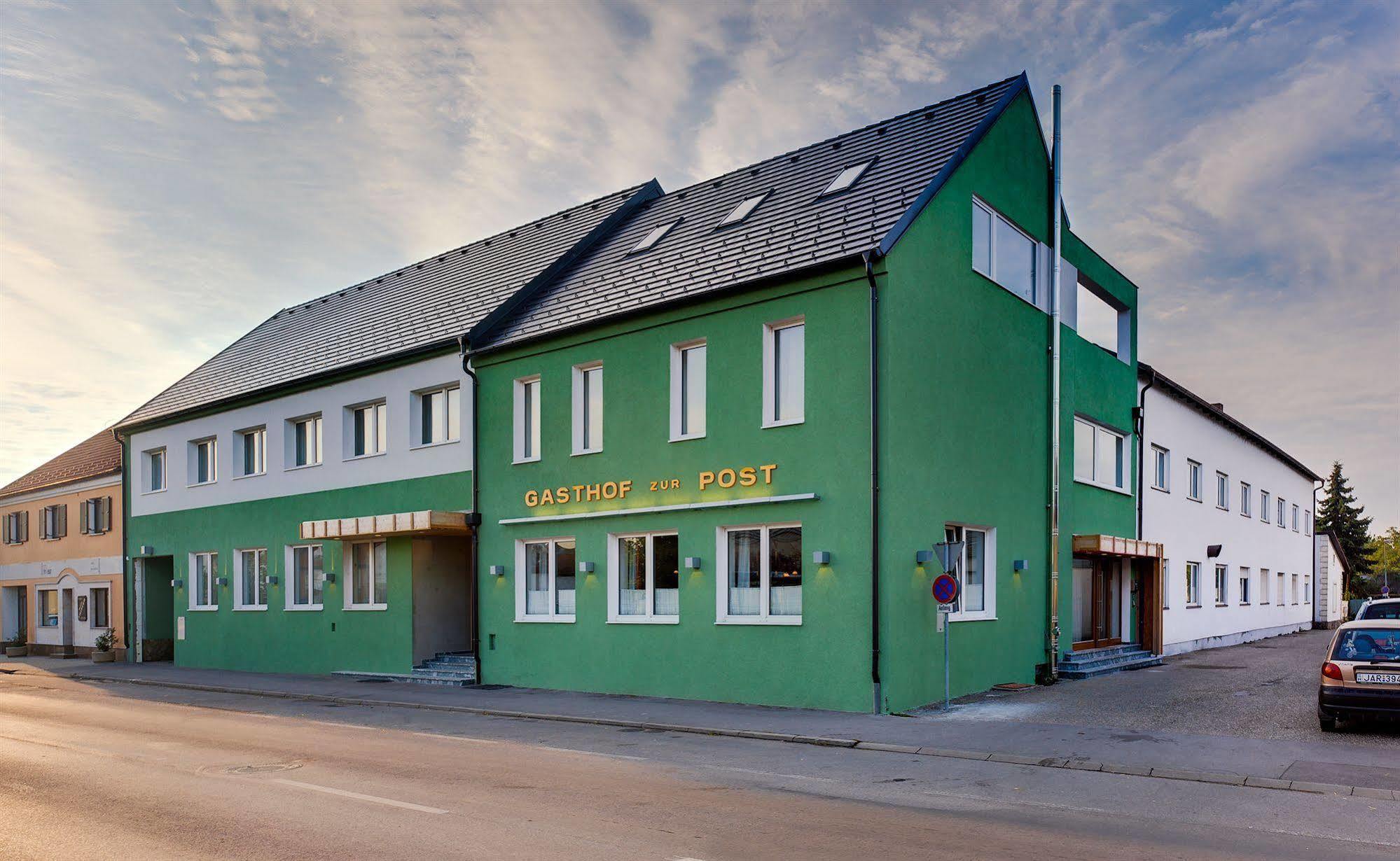 Hotel Zur Post Илмиц Екстериор снимка